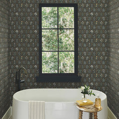 Hawthorne Traditional Wallpaper - Black, Roll