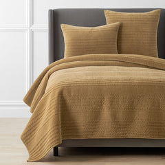 Line Stitch Velvet Quilt - Gold, King/Cal. King