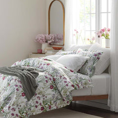 Bloom Meadow Classic Smooth Sateen Comforter - White Multi, Full/Queen
