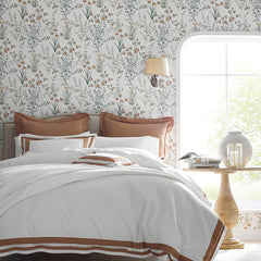 Jardin Traditional Wallpaper - White Multi, Roll
