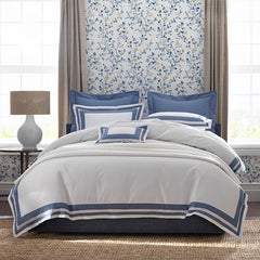 Emily Traditional Wallpaper - White/Blue, Swatch