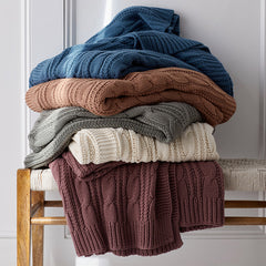 Chunky Cable Knit Throw - Rose