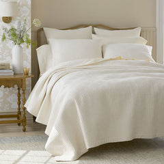 Premium Smooth Cotton Sateen Solid Quilt - Cream, King/Cal King