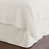 Putnam Cotton Matelassé 18 in. Drop Bed Skirt - Ivory