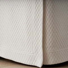 Matelassé 14 in. Bed Skirt - Textured Grid Ivory, King