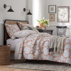 Feliciana Chrysanthemum Reversible Quilted Sham - Clay, Standard