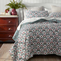 Elderberry Reversible Quilted Sham - White, King