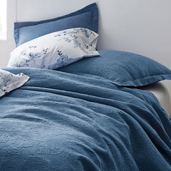 Putnam Cotton Matelassé Bedspread - Ivory