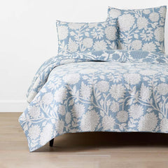 Feliciana Chrysanthemum Reversible Quilt - Blue, Twin/Twin XL