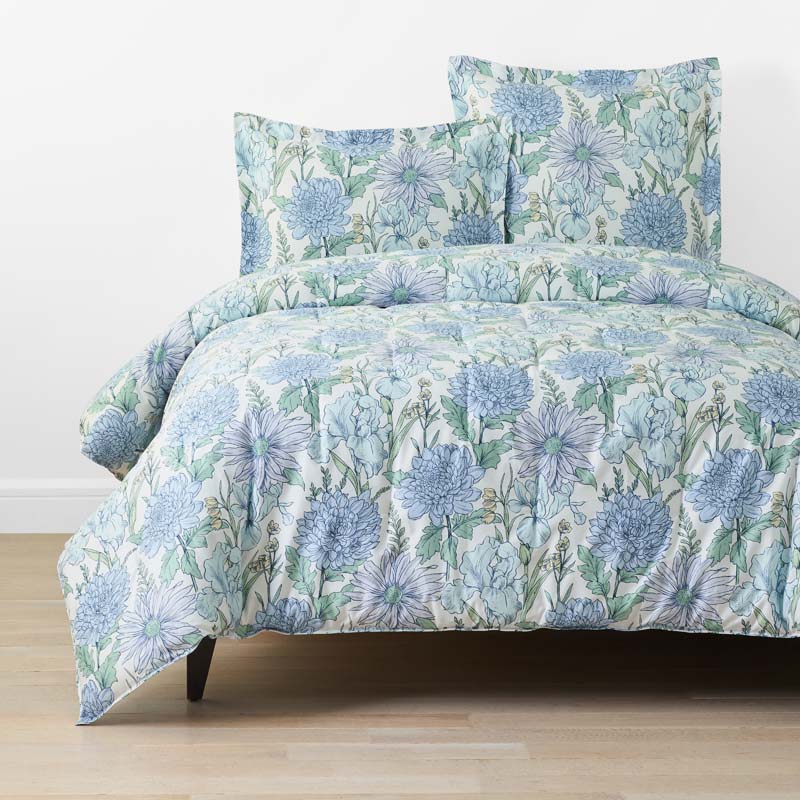 Garden Bliss Classic Smooth Sateen Comforter - Blue Multi, King/Cal. King