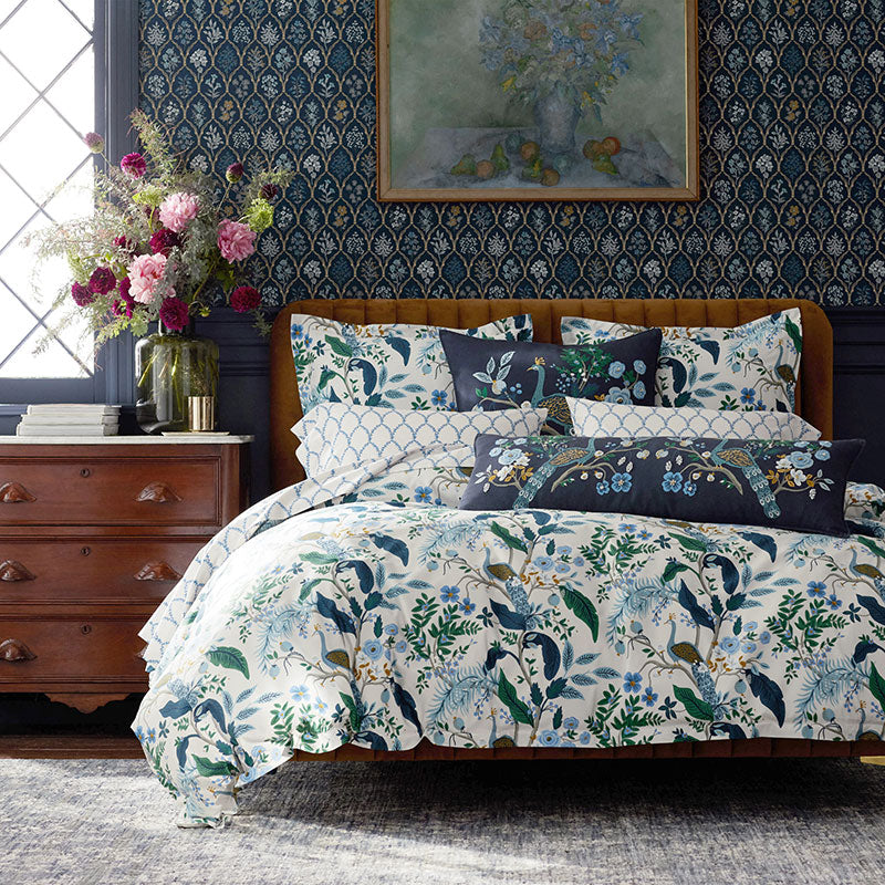 Peacock Classic Smooth Sateen Comforter - Ivory Multi, Full/Queen