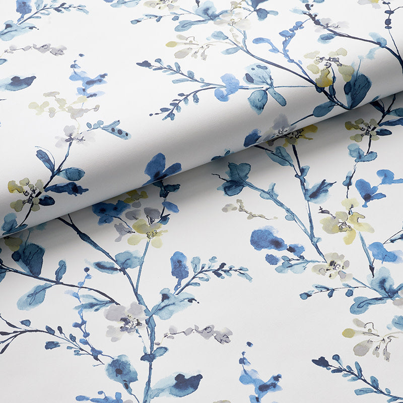 Emily Traditional Wallpaper - White/Blue, Roll
