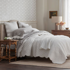 Scallop Quilted Sham - White, King