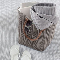 Herringbone Handwoven Reversible Indoor/Outdoor Rug - Gray Pearl, 8' x 10'
