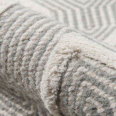 Arrow Stripe Handwoven Wool Rug - Gray, 8' x 10'