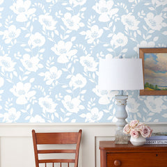 Ava Traditional Wallpaper - Floral Blue, Roll
