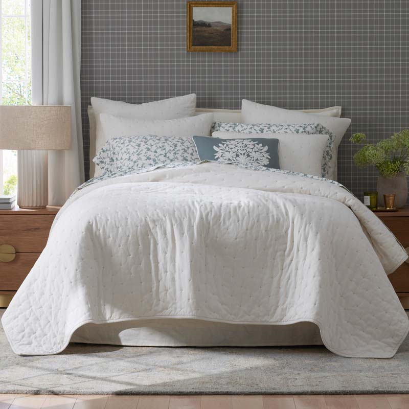 Petite Tufted Quilt - Off White, Full/Queen