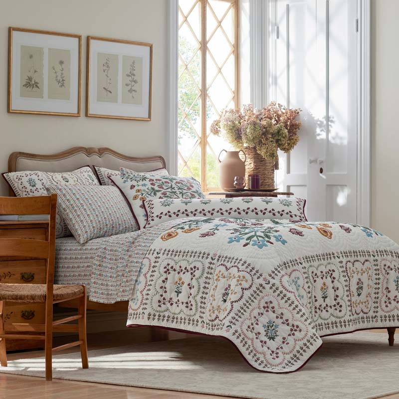 Lottie Quilt - Ivory, King/Cal. King
