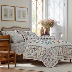 Lottie Quilt - Ivory, Full/Queen
