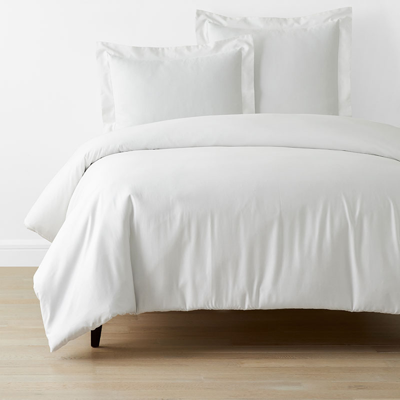 Classic Smooth Sateen Solid Duvet Cover - White, Full/Queen