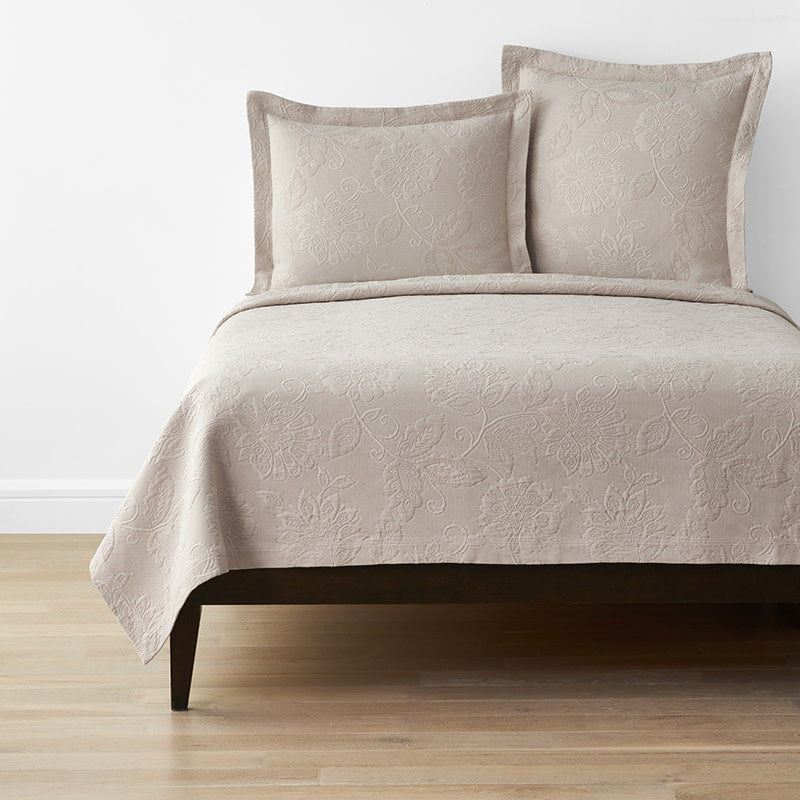 Putnam Cotton Matelassé Coverlet - Dune