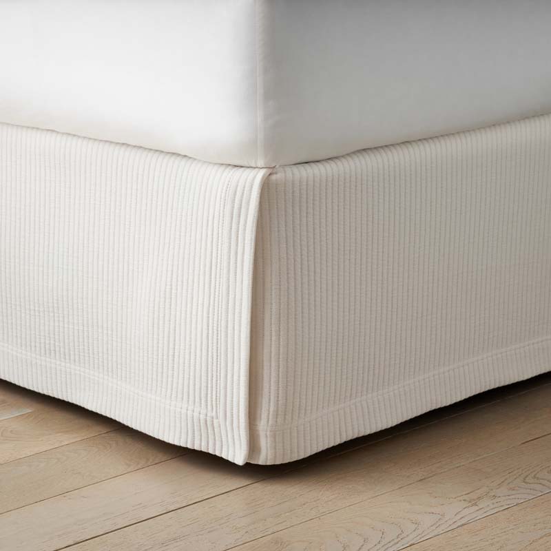Matelassé 14 in. Bed Skirt - Vertical Stripe Ivory, Queen