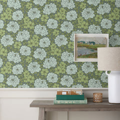 Large Blooms Traditional Wallpaper - Green, Roll