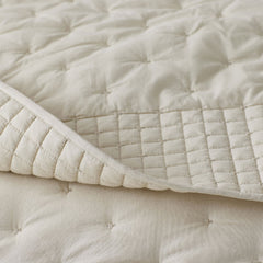 Pintuck Quilt - Oatmeal, King