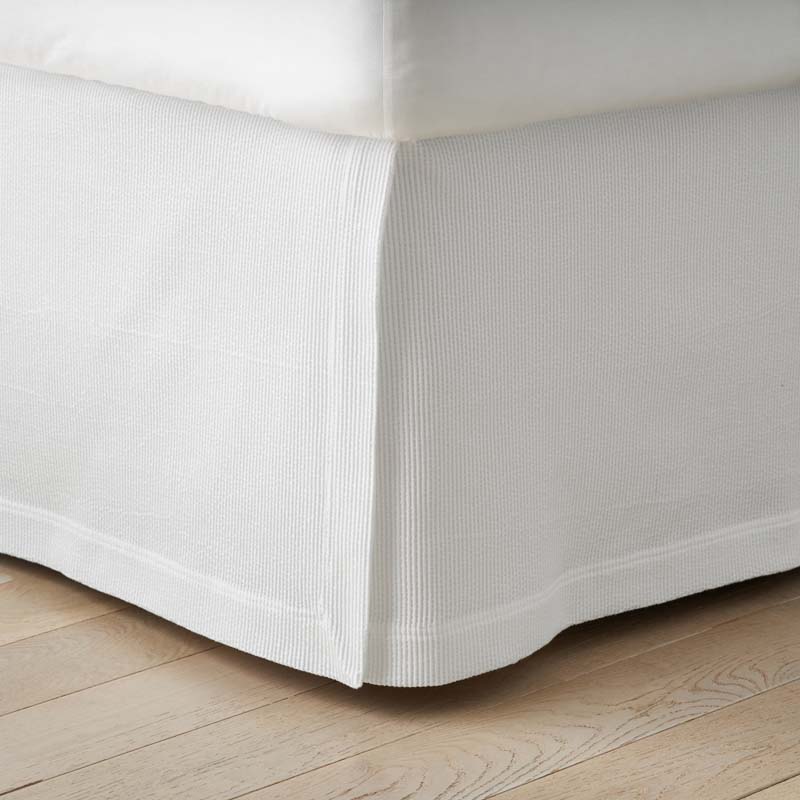 Matelassé 18 in. Bed Skirt - Textured Stripe White, King