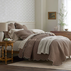 Scallop Quilt - Pinecone, King/Cal King