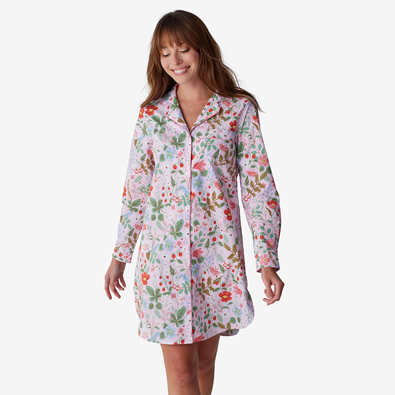 Poplin Women's Nightshirt - Strawberry Fields, L