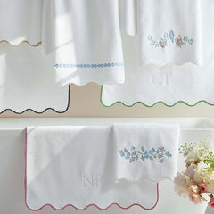 Embroidered Scallop Bath Towel - Bird