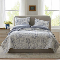 Rashika Garden Quilt - White, Full/Queen