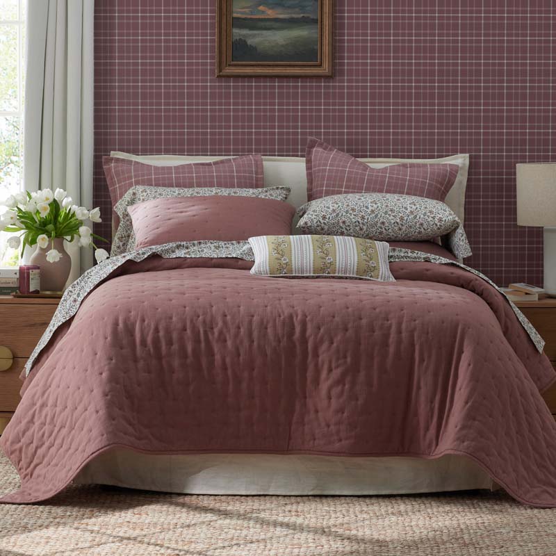 Petite Tufted Quilt - Brick, Full/Queen