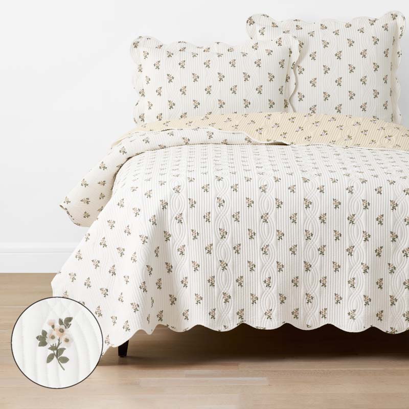 Flower Delight Reversible Quilt - Ivory, Full/Queen